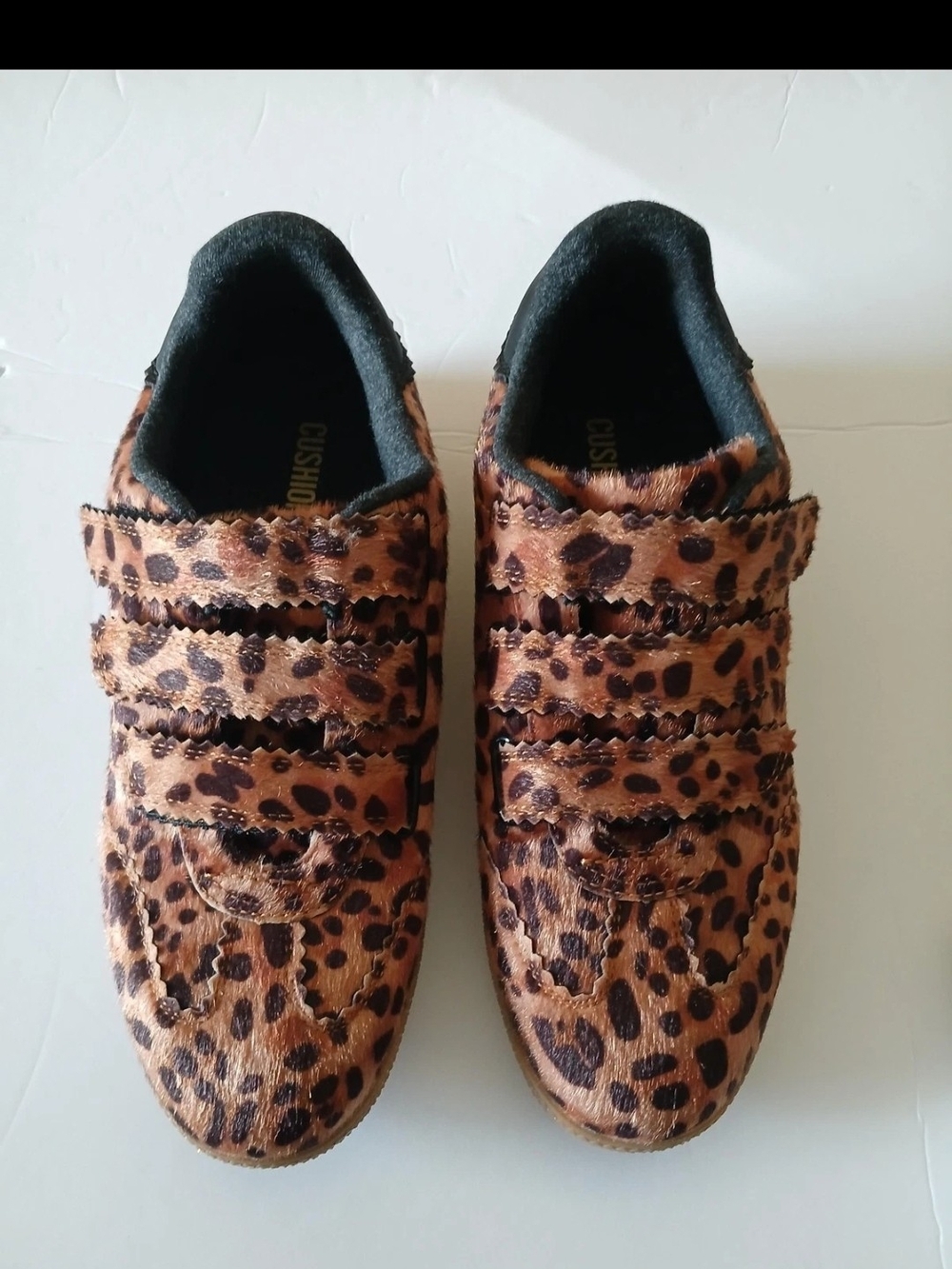 Cushionaire Bastion Shoes Womens 8M Leopard Print Rubber Sole Comfort